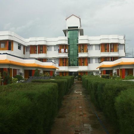 Neel Nirjaney Resorts Мандармони Екстериор снимка